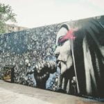 Een graffiti kunst werk in Poble sec, Barcelona
