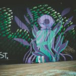Een graffiti kunst werk in Poble sec, Barcelona