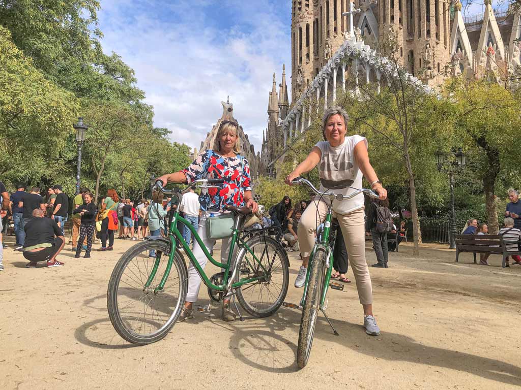 Private Bike tour visiting the Sagrada Familia
