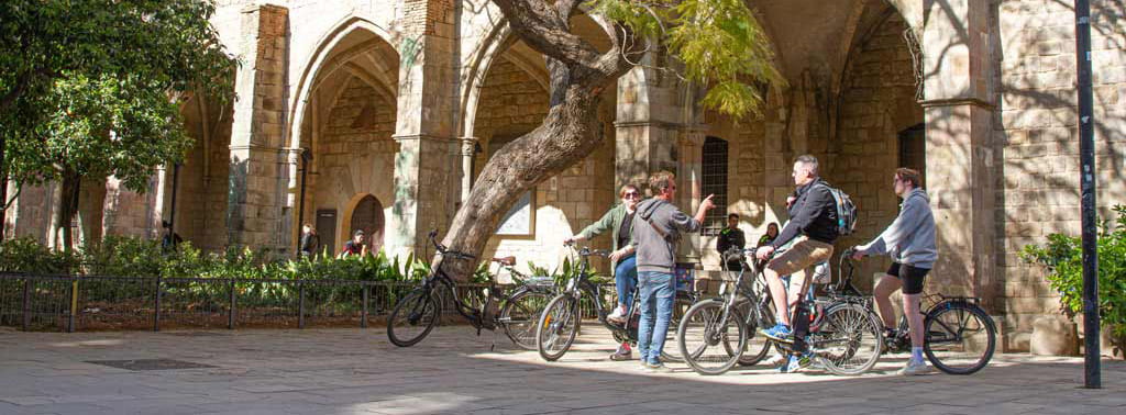 Guided ebike tour sightseeing Barcelona