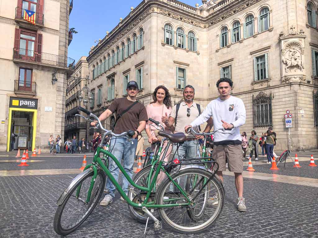 Welke Fietstour Kiezen In Barcelona